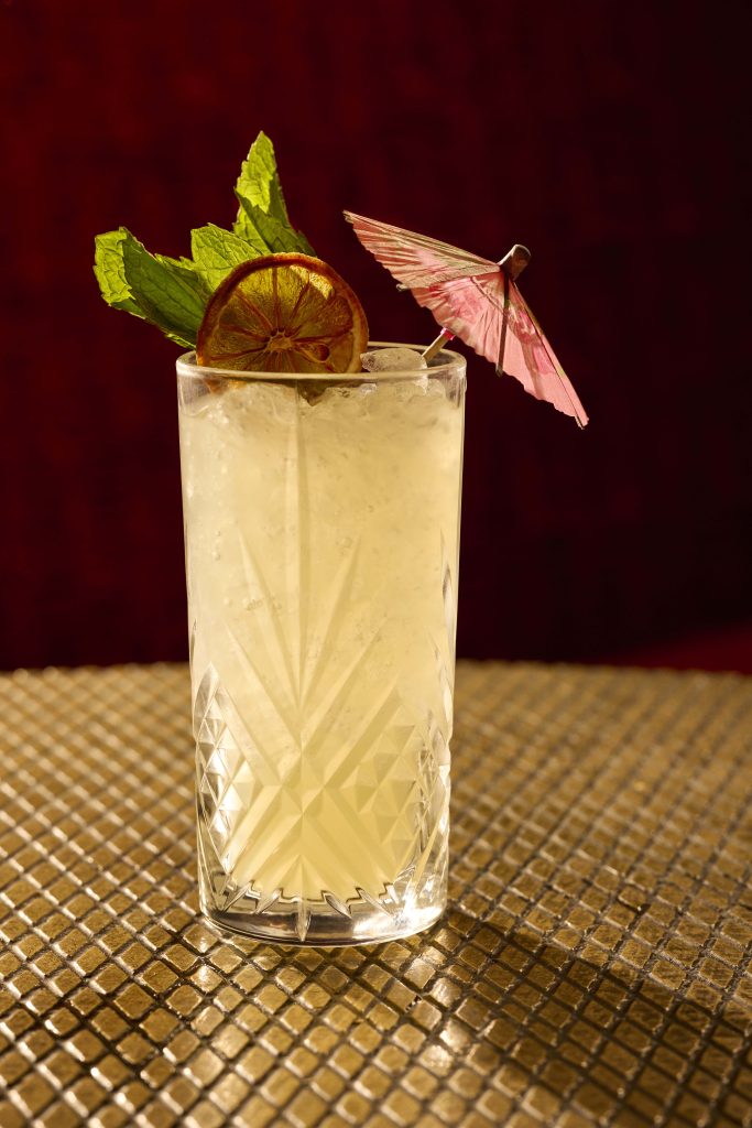 drink at casbar lounge