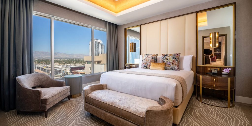 Plan Ahead For 35% Off Summer Stays | SAHARA Las Vegas